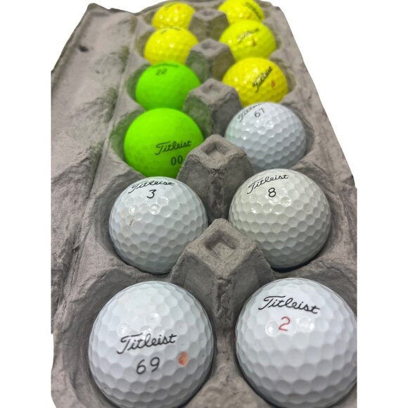 Mixed Titleist Golf Balls Assorted Colors & Numbers Used Set Of 12 100b - Picture 2 of 3
